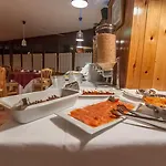 Aparthotel Vilagaros Garós