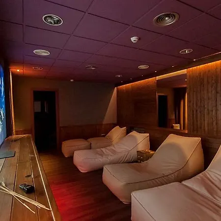 Vilagaros Aparthotel